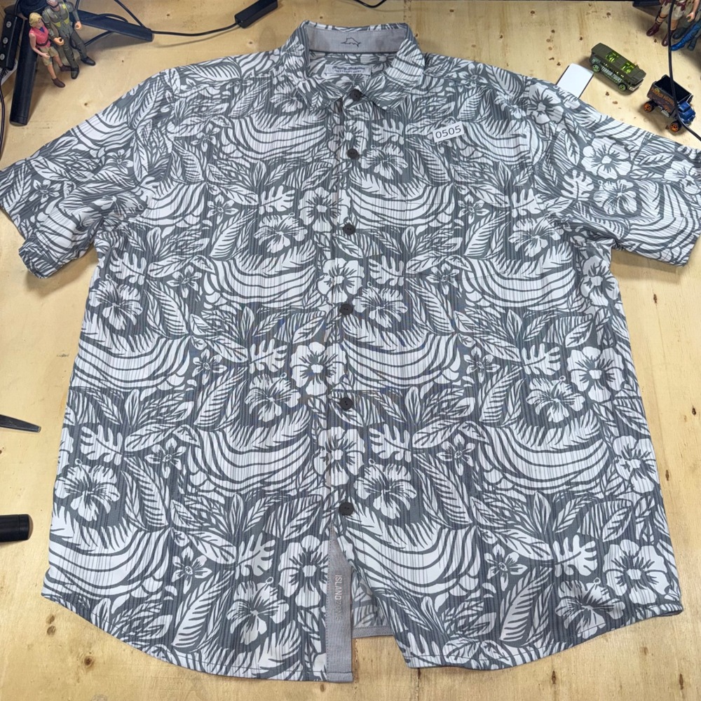 Tommy Bahama Coconut Point IslandZone Mens XL Gray Floral Short Sleeve Shirt